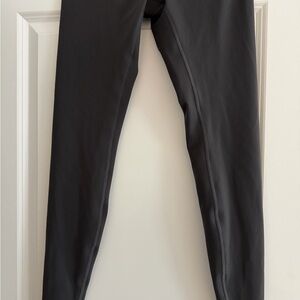 lululemon athletica Wunder Train High Rise 28”- Graphite Grey- Size 8
